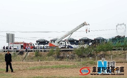 长深高速辽宁段发生特大车祸32人遇难21人伤